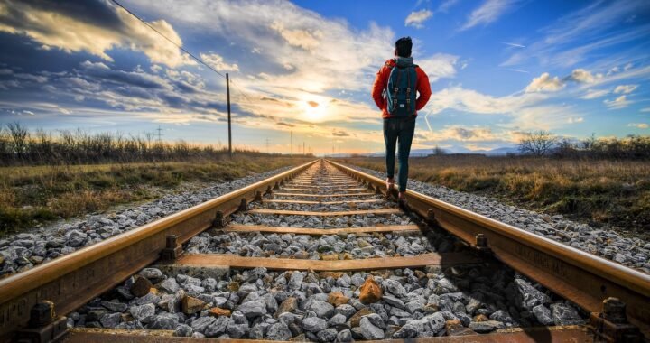 Cómo viajar con solo equipaje de mano durante meses